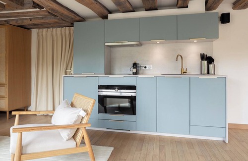 Paris City Center Apartment | A Magnificent Studio au Quai des Orfèvres