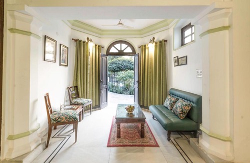 Kashipur Hotel | A Mansion