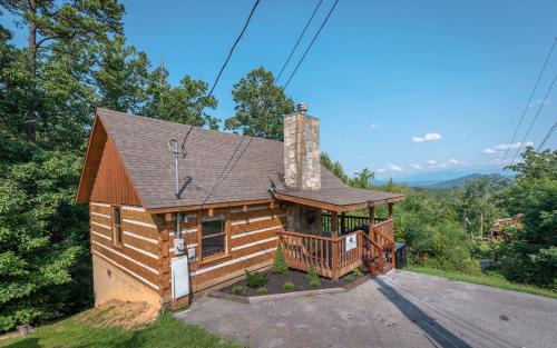Gatlinburg - Pigeon Forge Villa | A Mountain Hibernation