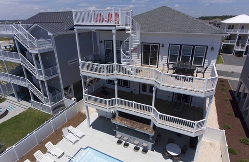 Ocean Isle Beach House | A Music Box!, 5BR, 2LR areas, NEW decks, Pool, Elevator,TikiBar! Putting green.