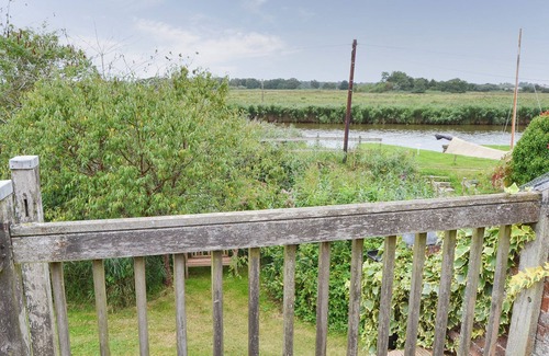 Repps with Bastwick Cottage | A nature lovers delight.