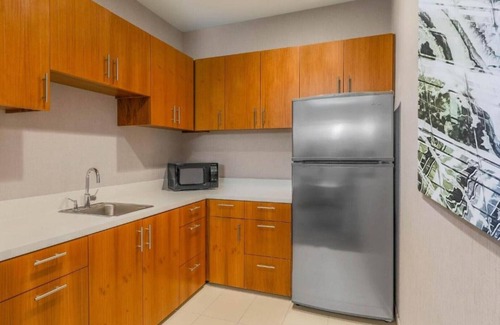 Fremont House | A NEW ALL-SUITE HOTEL IN THE HEART OF SILICON VALLEY