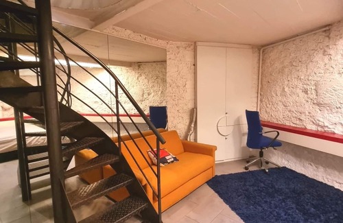 Quartier des Grandes-Carrieres Apartment | A newly refurbished High Standard Parisian Loft near Montmartre, Paris XVIII