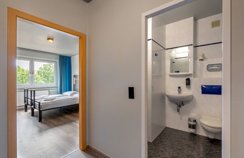 Hohenschoenhausen Hotel | a&o Berlin Kolumbus