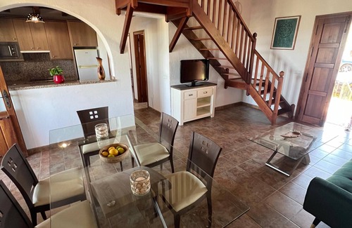 Coin Ski Chalet | A peaceful countryside retreat amongst palm trees and nature with private pool