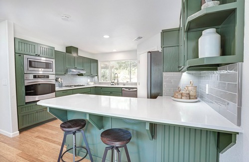 Kaweah House | A Peaceful Mountain Retreat - Gateway to Sequoia NP in Beautiful Three Rivers