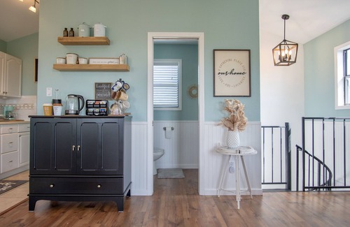 Bandera House | A Peaceful Stay at Serene Shores!