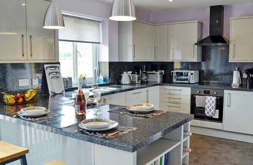 Malvern Cottage | A perfect base for a couple or family looking for an adventure.