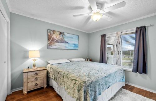 Morehead City Apartment | A Place at the Beach 253