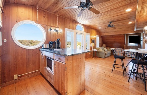 Pawleys Island Apartment | A place of pure joy, a place of family and comfort. A laughing place for everyone.