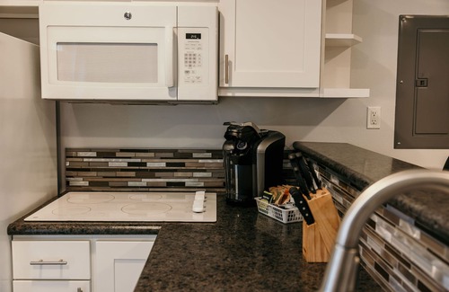 Sitka Condo | A quad-plex that offers high-end comfort, combined with easy studio living.