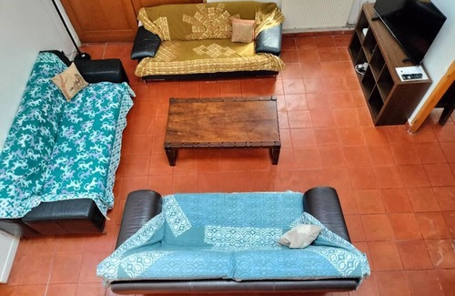 Aubervilliers House | A QUIET BUNGALOW IN THE HEART OF TOWN