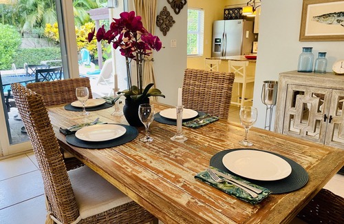 Northwood Shores House | A Relaxing Oasis w/private heated salt water pool! Close to the Intracoastal.