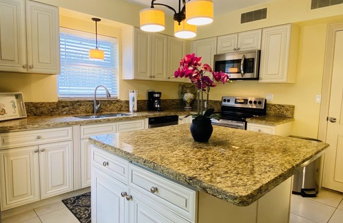 Northwood Shores House | A Relaxing Oasis w/private heated salt water pool! Close to the Intracoastal.