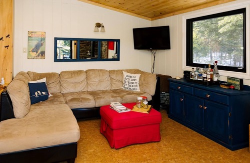 Eagle Lake Cottage | A river runs through it!
