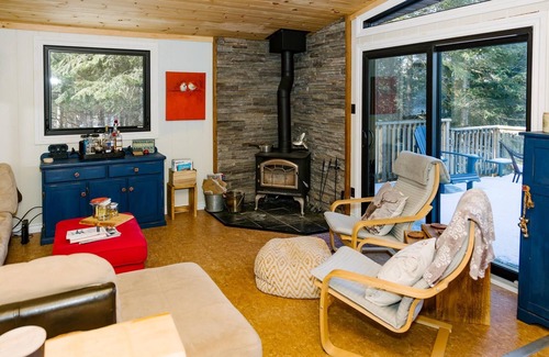 Eagle Lake Cottage | A river runs through it!