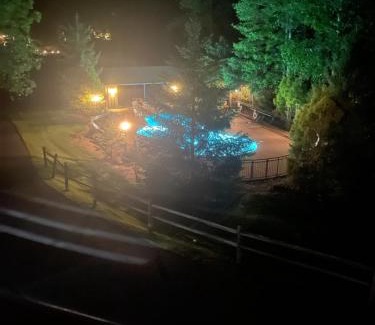 Gatlinburg - Pigeon Forge House | A River Runs Through It