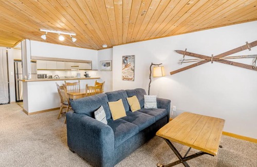 Steamboat Springs Apartment | A Scent of Pine