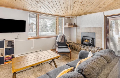 Steamboat Springs Apartment | A Scent of Pine