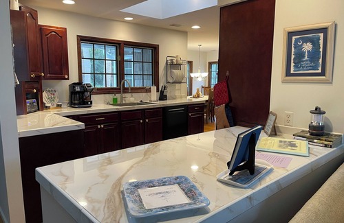 Saint Helena Island House | A serene cottage, ISLAND PSALMS, on the Green with-Golf Cart and Amenity Cards.