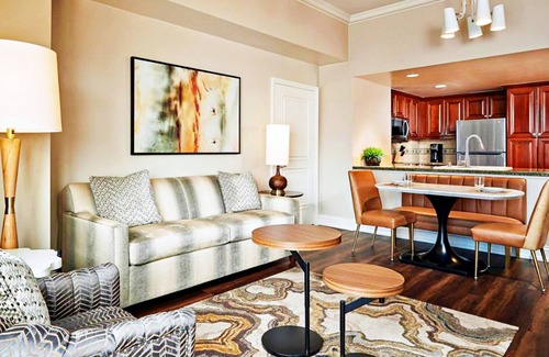 Las Vegas Strip Condo | A Sin City Getaway in a Luxurious Condo Resort