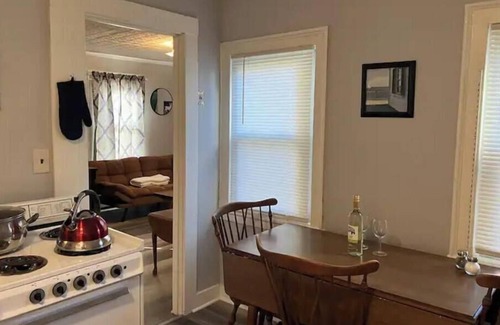 Dover Apartment | A Skip to Portsmouth-UNH-Durham