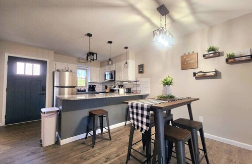 Newton House | A Spacious Townhome in Newton - Unit C