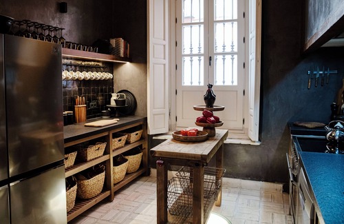 Santa Cruz House | A special house in the historic heart of Seville, to share with those you love.
