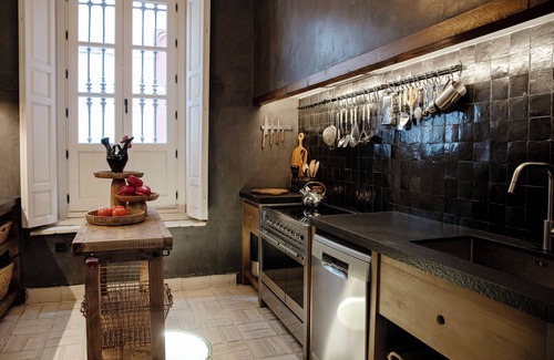 Santa Cruz House | A special house in the historic heart of Seville, to share with those you love.
