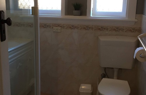 Orange Apartment | A stroll away from town centre