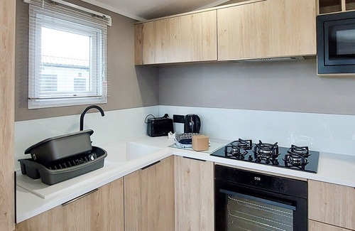 Berwick-upon-Tweed House | A stunning 12-foot home with open-plan living.