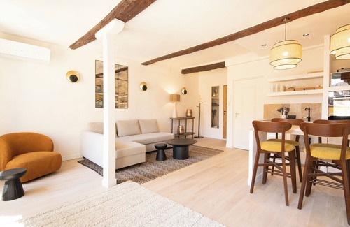 Old Town Apartment | A Sublime 1-BR in the Heart of Saint-Tropez - Tower Bell view
