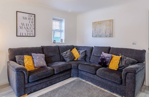Woodhall Spa Cottage | A superb modern house with a hot tub set under a gazebo with twinkling fairly lights.