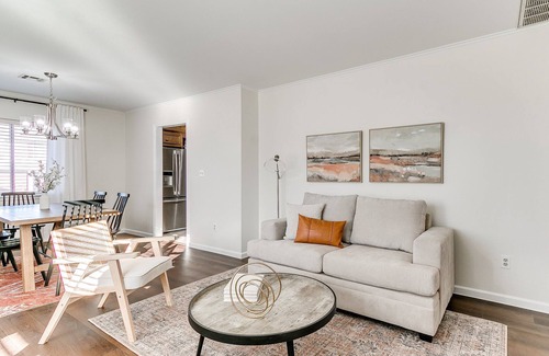 Tulsa House | A Temporary Haven that Feels Like Home