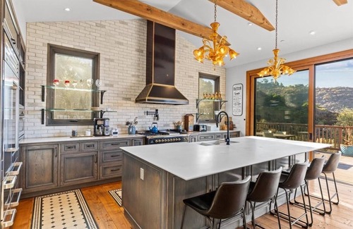 Topanga House | A Topanga 5 Bedroom Estate with sweeping views of lovely Topanga Canyon