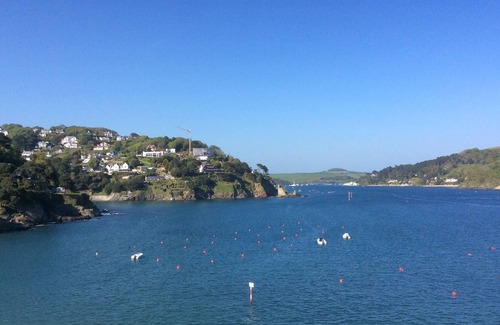 Salcombe Ski Chalet | A unique hideaway by the Salcombe estuary with parking & private garden.