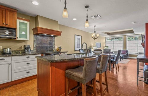 Canmore Resort | A unique mountain escape at Solara Resort & Spa in the heart of Canmore.