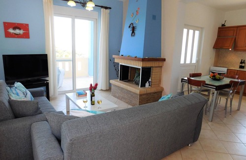 Apokoronas Villa | A very private 3 bedroom villa with large pool, fantastic sea & mountain views.