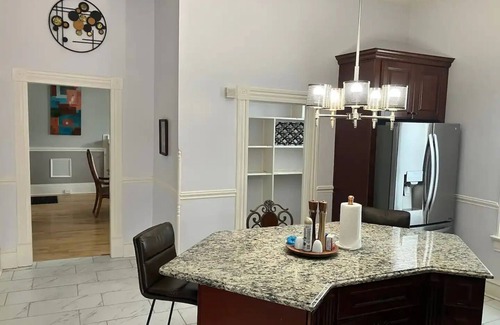 Atlanta House | A'von Welcome House & Urban Spann