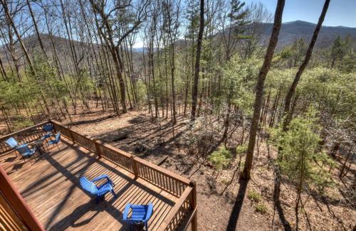 Blue Ridge House | A Walk in the Clouds - Cherry Log GA