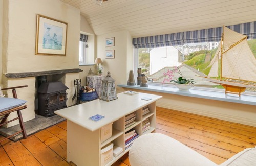 Cregneish Cottage | A wonderful coastal cottage, in a great setting close to the beach.