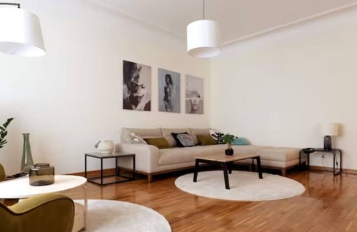 Stari Grad Apartment | A wonderful large apartment in the heart of the historical center.