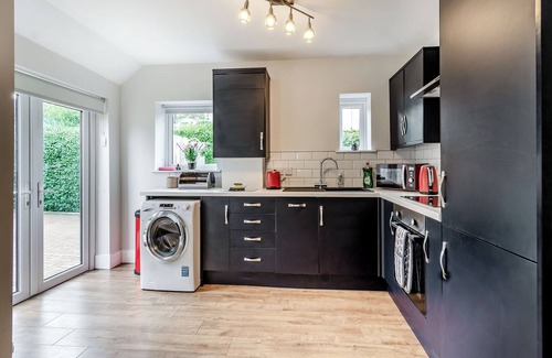 Sewerby Cottage | A wonderful two bedroom modern bungalow with a large enclosed garden.