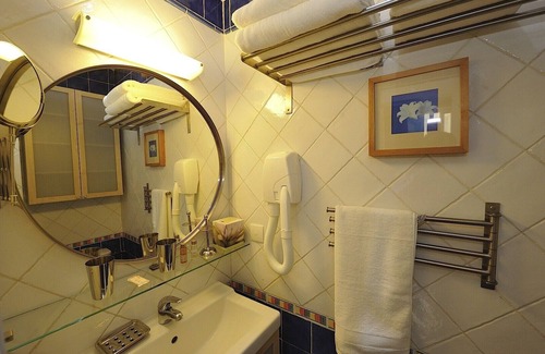 3rd Arrondissement Apartment | A1DG Home Sweet home