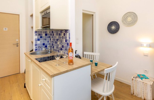 Opera Apartment | A2 Méditerranée-Apartment-Superior-Wet room-Harbour view