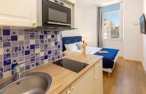 Opera Apartment | A2 Méditerranée-Apartment-Superior-Wet room-Harbour view