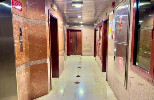 Al Mankhool House | AAVHR Youth Holiday Home Near Burjuman Metro Station