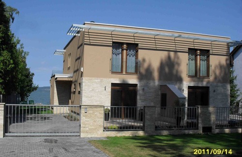 Balatonszarszo House | ABA SEE HOUSE 2 right on the shore