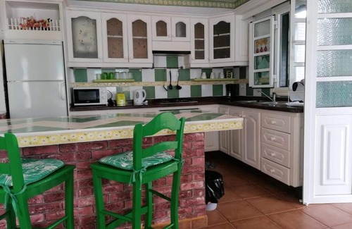 Los Gavilanes House | Abades Chalet