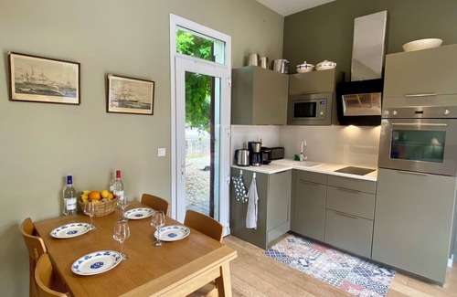 Arcachon House | Abatilles" neighborhood, pretty Arcachon village near beaches, forest, Moulleau.